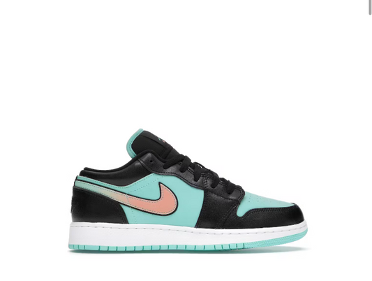 Air Jordan 1 Low “Tropical Twist” size 6.5Y/8W